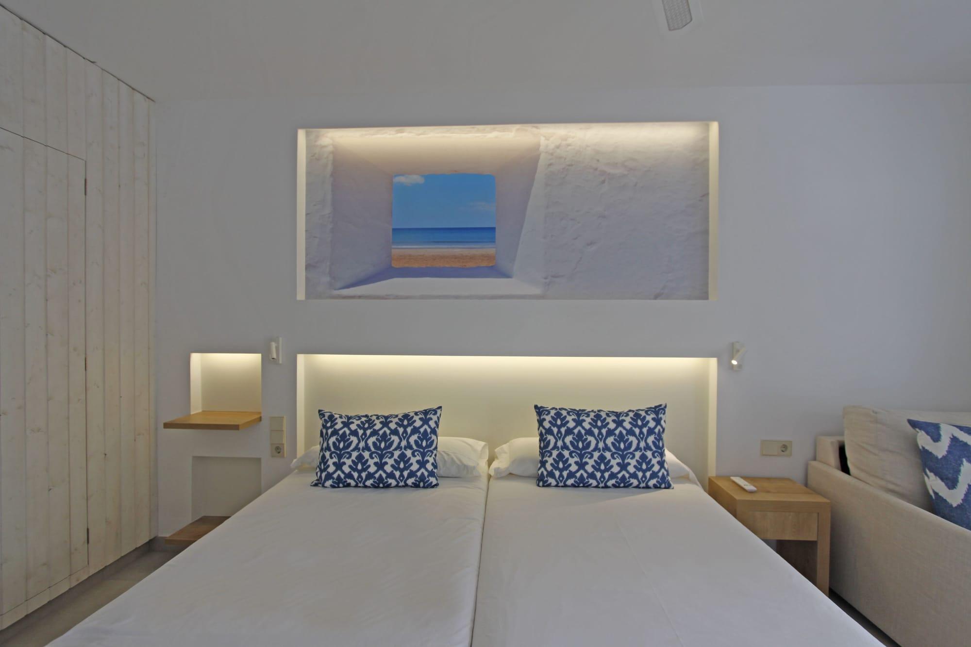Bg Portinatx Beach Club Hotel ภายนอก รูปภาพ