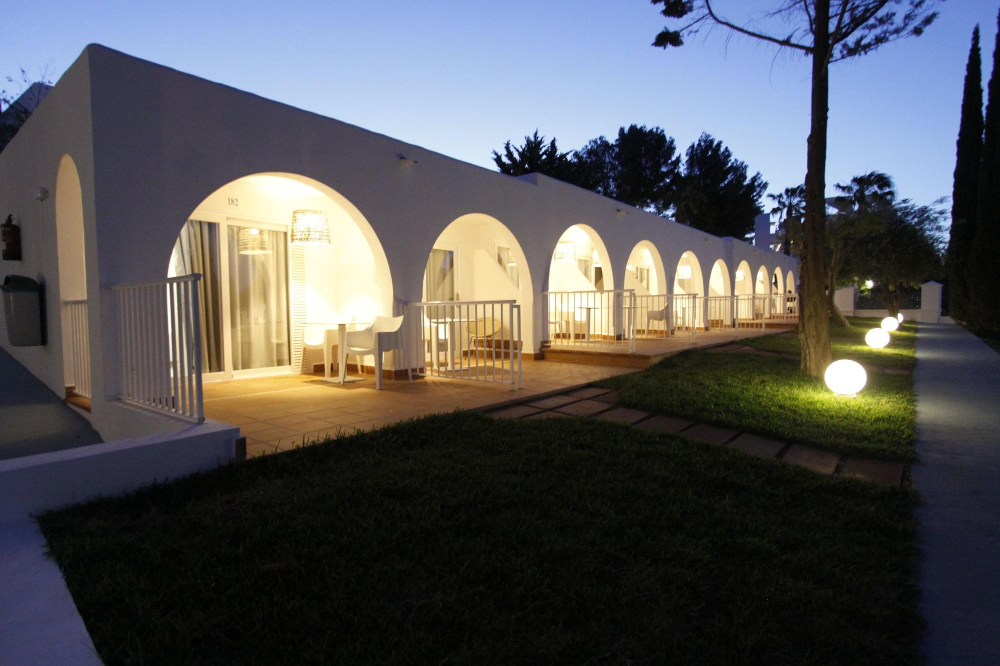 Bg Portinatx Beach Club Hotel ภายนอก รูปภาพ
