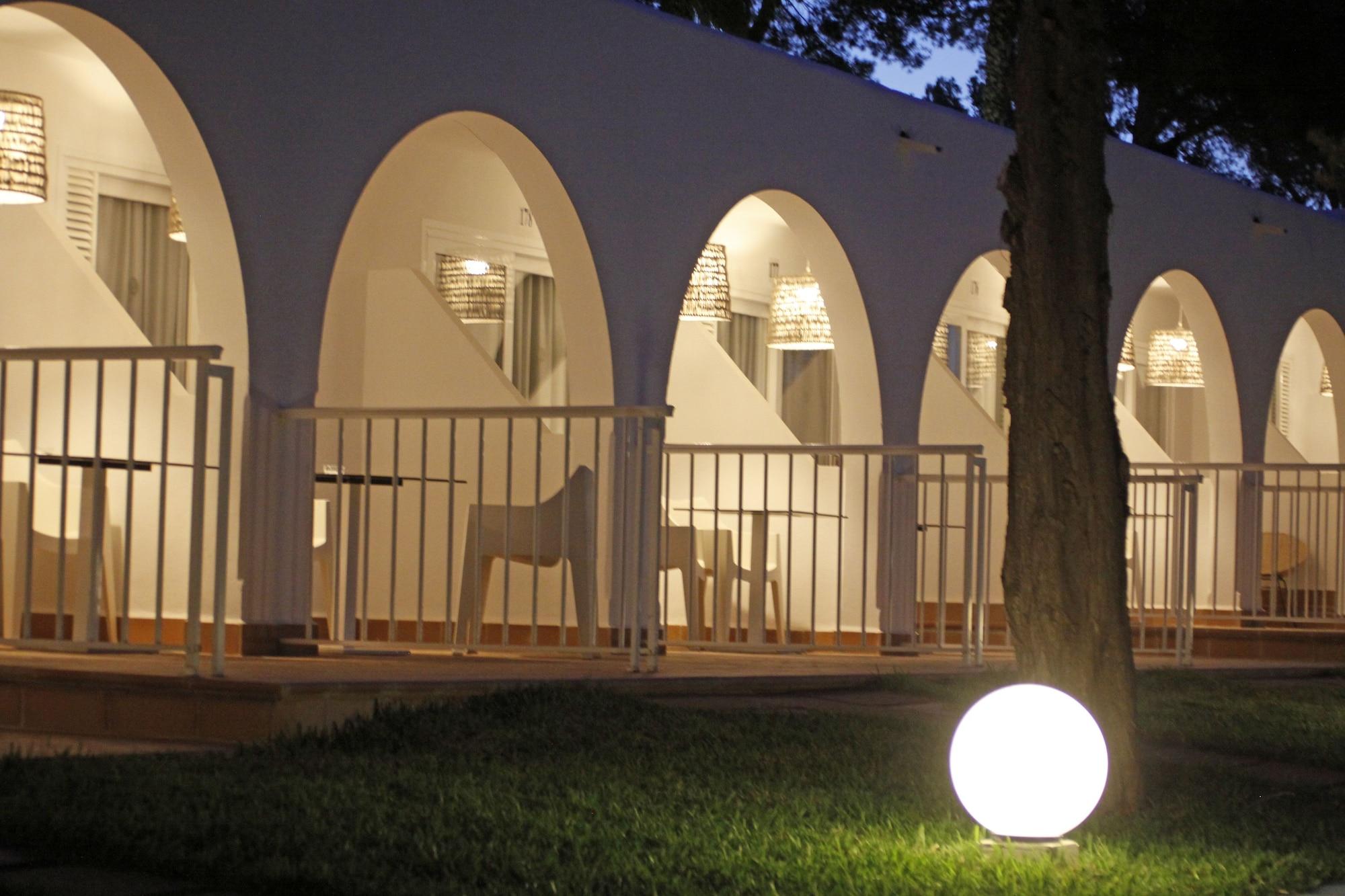 Bg Portinatx Beach Club Hotel ภายนอก รูปภาพ