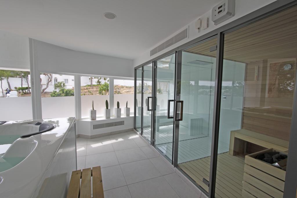 Bg Portinatx Beach Club Hotel ภายนอก รูปภาพ